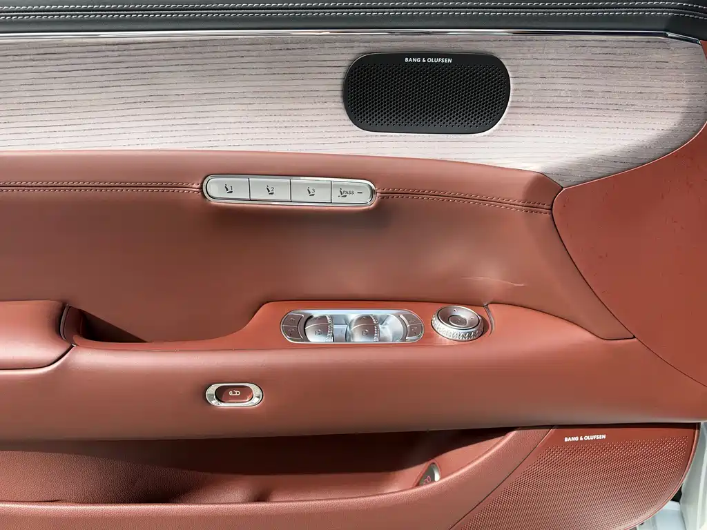 Genesis G90 — миниатюра 17
