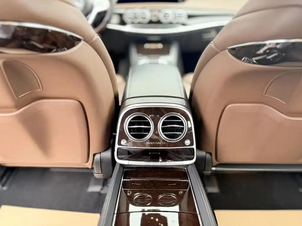 Mercedes-Benz Maybach S-Class S 560 4MATIC, фото 9