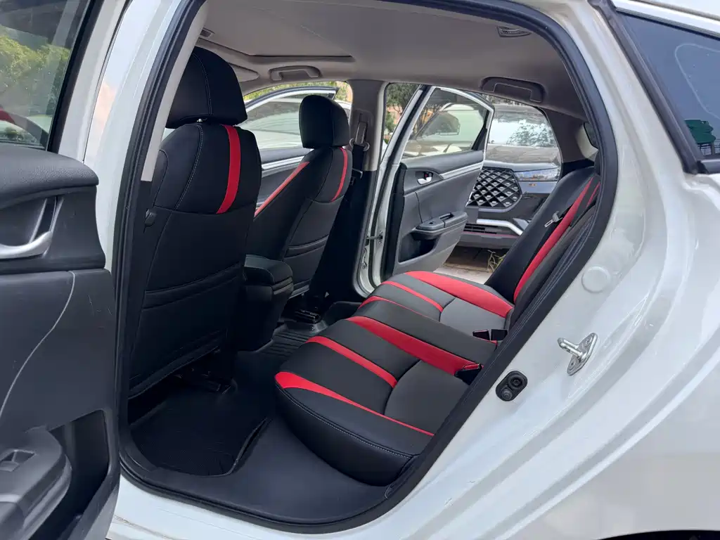 Honda Civic — миниатюра 5