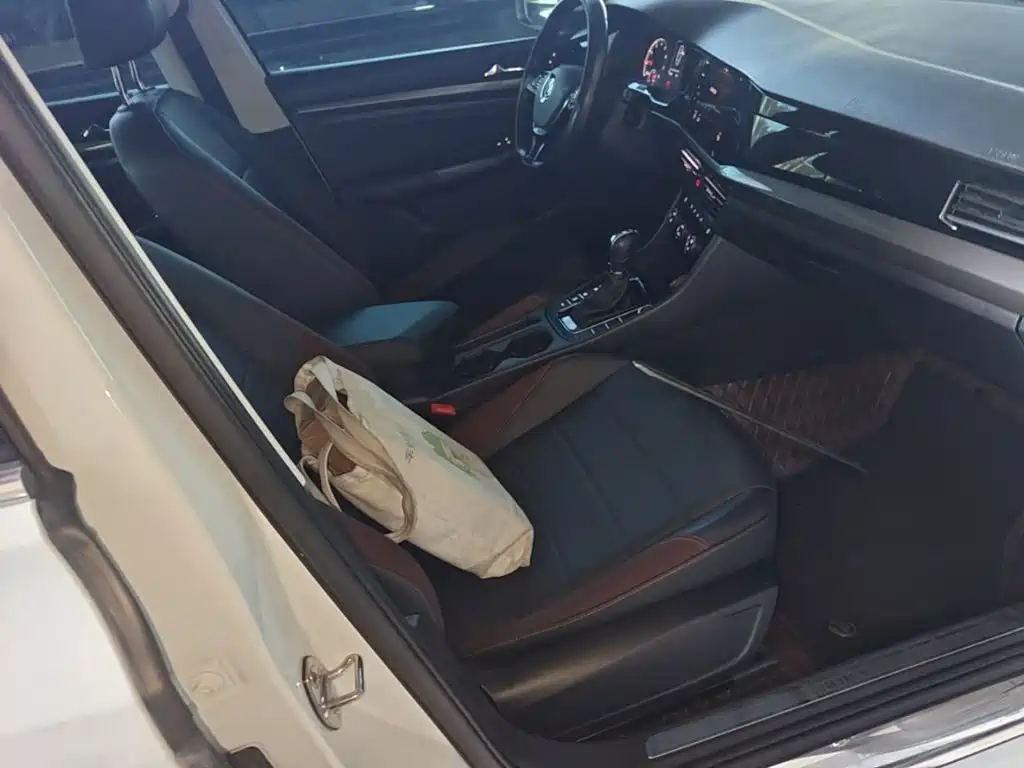 Volkswagen Bora — миниатюра 25