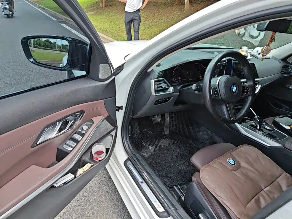 BMW 3 Series — миниатюра 14