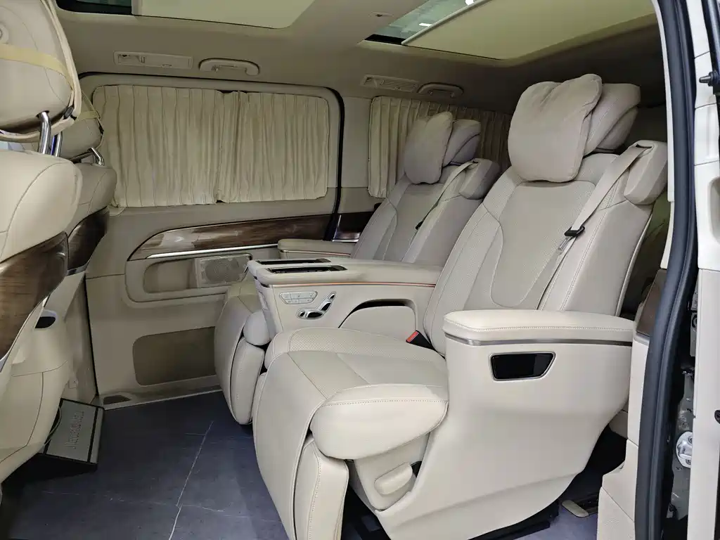 MERCEDES-BENZ V CLASS