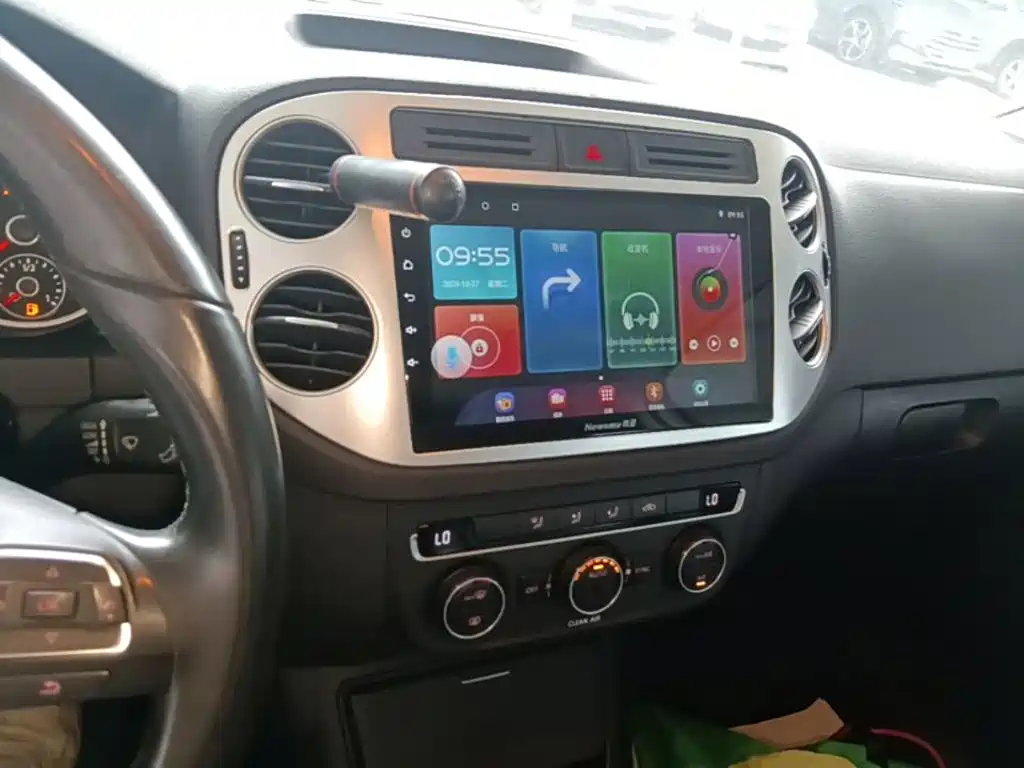 Volkswagen Tiguan — миниатюра 13