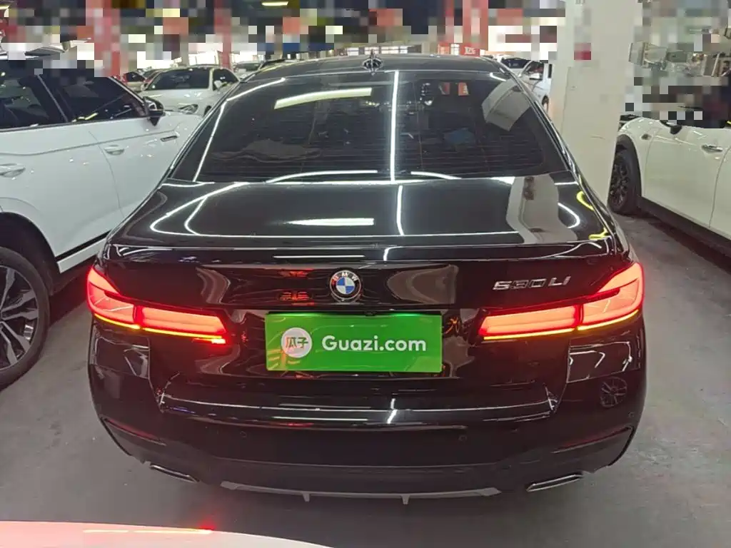 BMW 5 Series — миниатюра 6