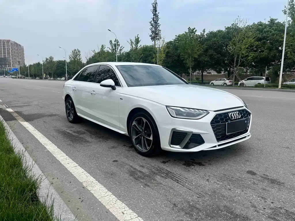 Audi A4L 2022 40 TFSI Fashion