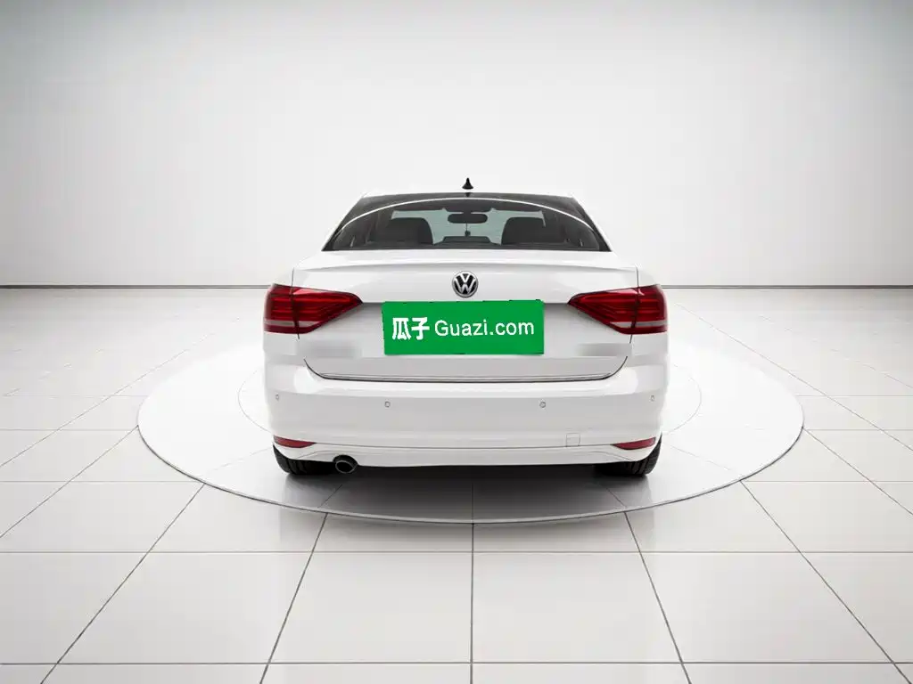 Volkswagen Lavida — миниатюра 5