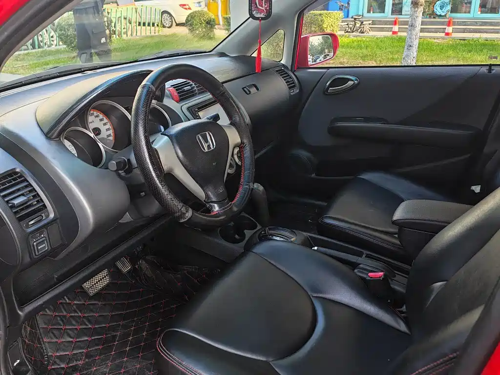 Honda Fit 2007 1.5L CVT Comfort