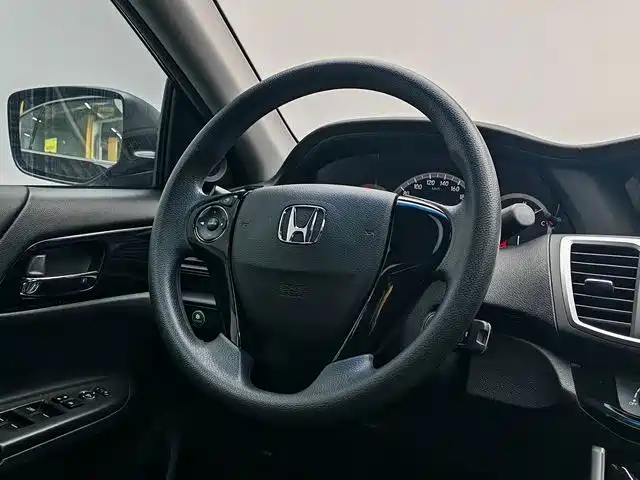 Honda Accord — миниатюра 10