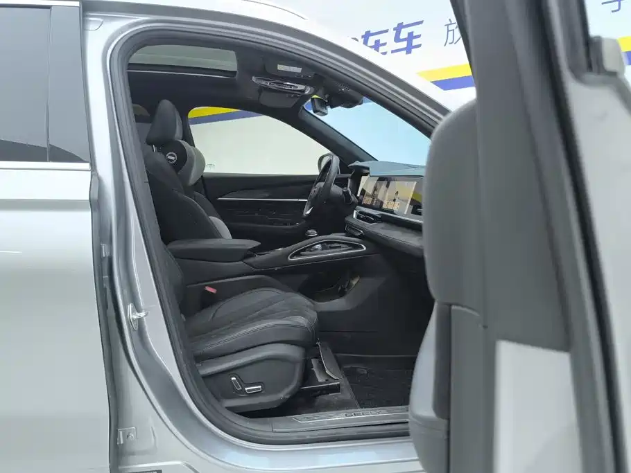 Geely Xingyue L — миниатюра 8