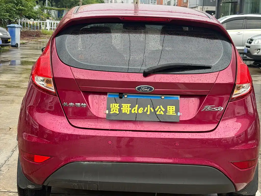 Ford Fiesta — миниатюра 5