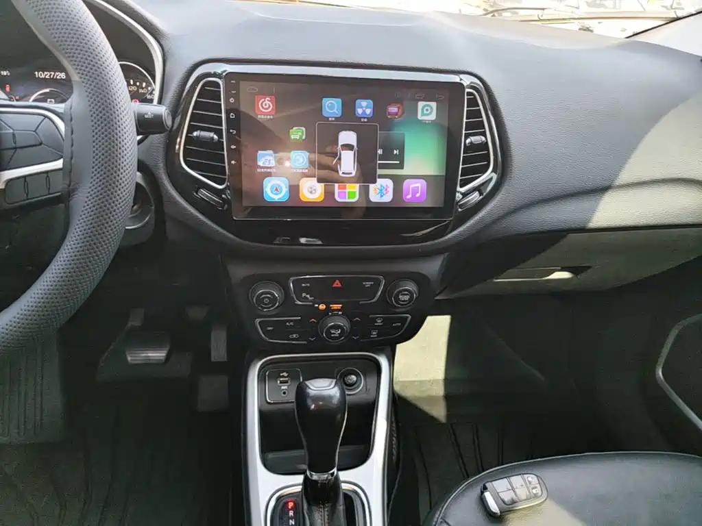 Jeep Compass — миниатюра 13