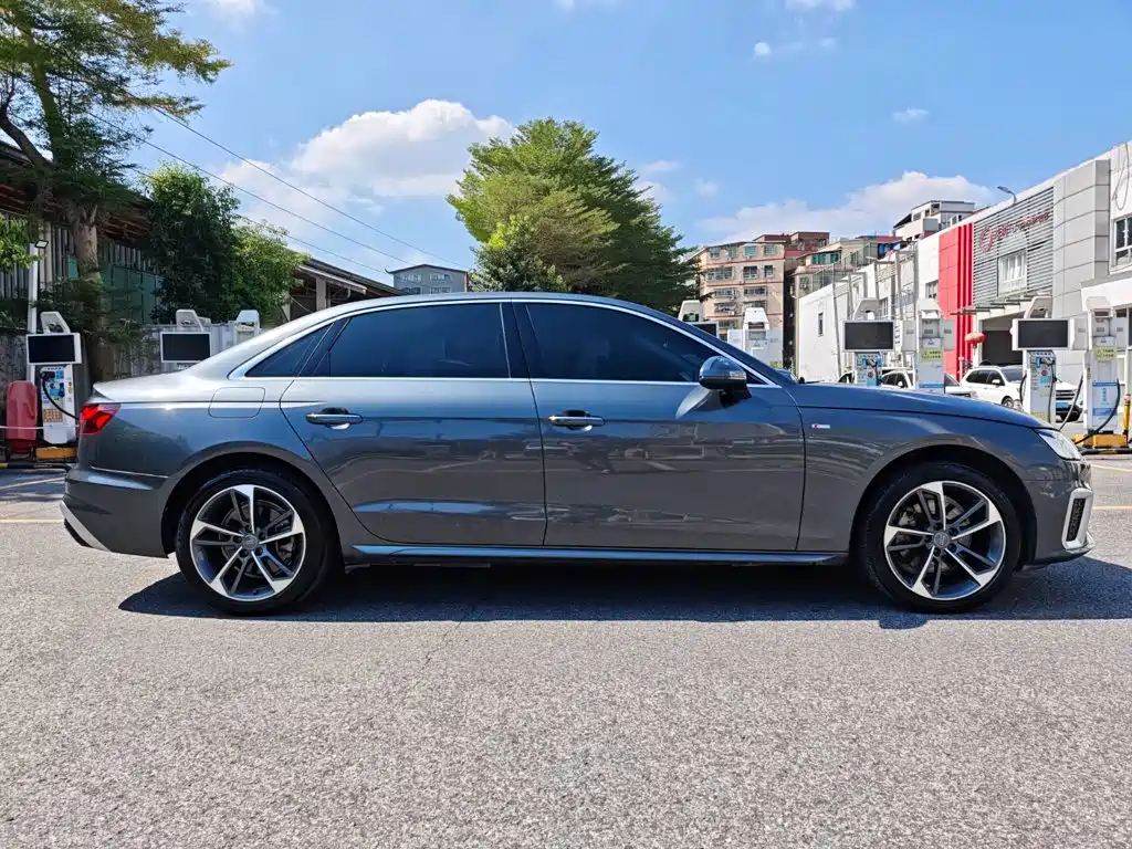 Audi A4L — миниатюра 4
