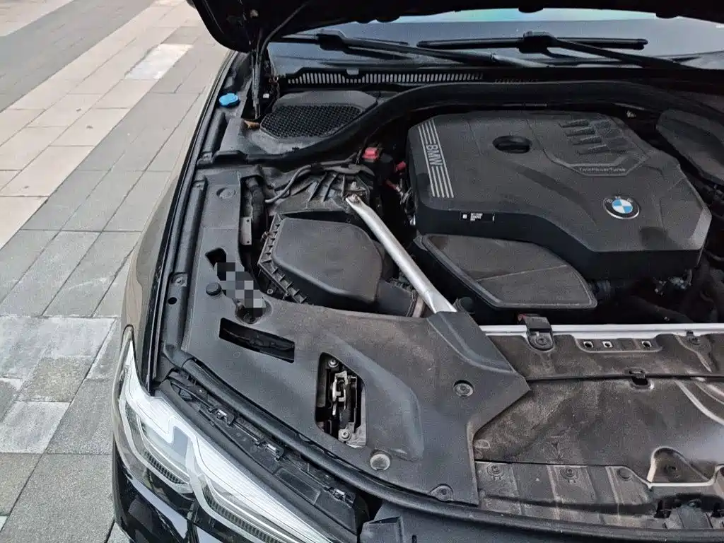 BMW 5 Series — миниатюра 20
