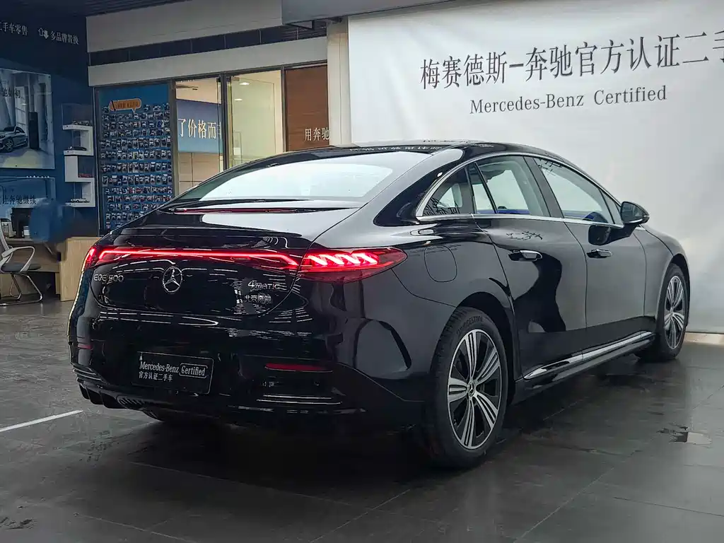 Mercedes-Benz EQE 2026 500 4MATIC