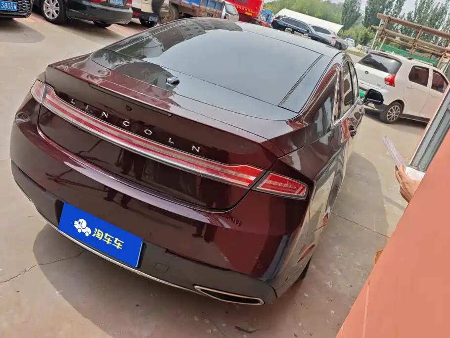 Lincoln MKZ — миниатюра 3