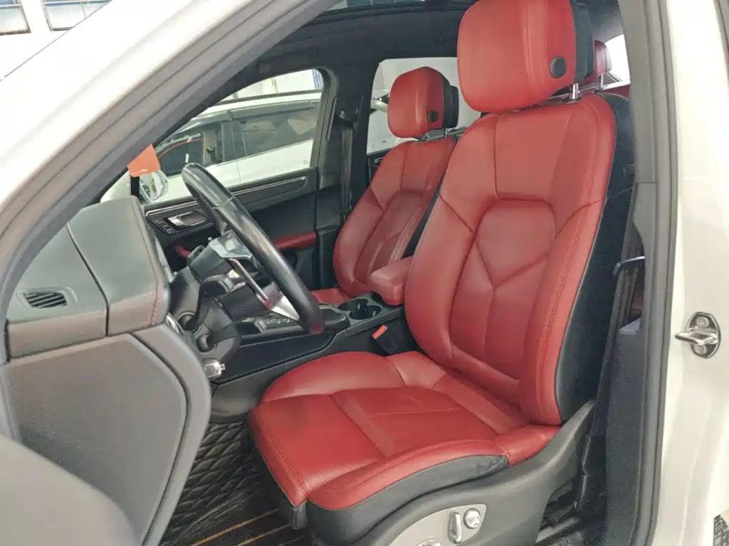 Porsche Macan — миниатюра 15