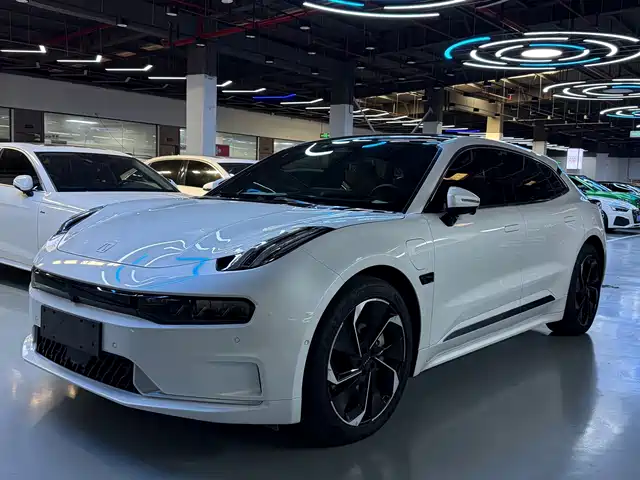 Zeekr 001