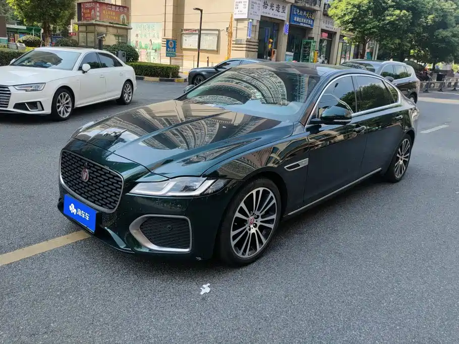 Jaguar XFL
