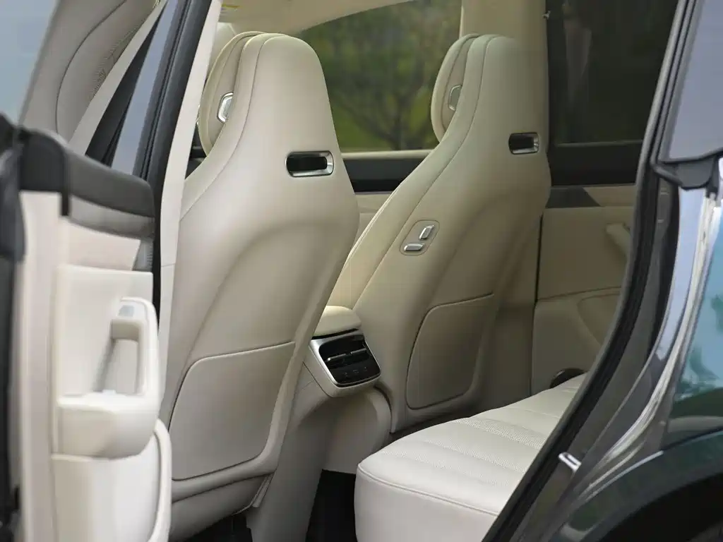 Luxeed R7 2024 736km UItra