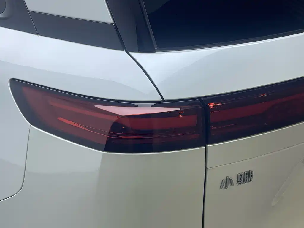 XPeng G9 — миниатюра 12