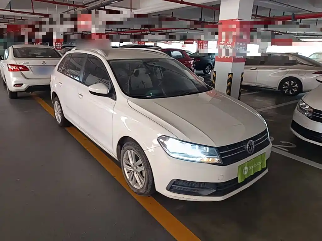 Volkswagen Santana — миниатюра 4