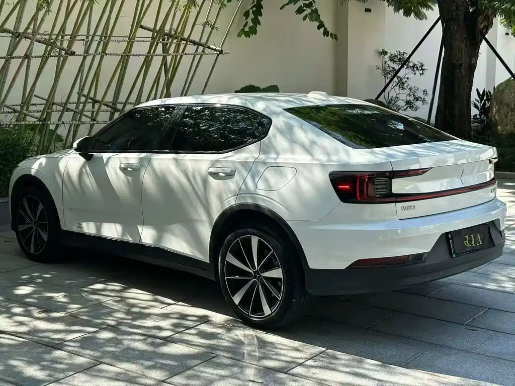 Polestar Polestar 2 — миниатюра 7