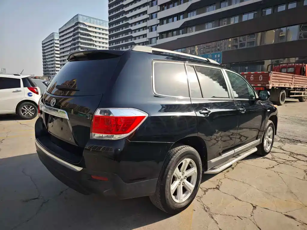 Toyota Highlander 2.7L 2WD 5 seats Elite Edition, фото 7