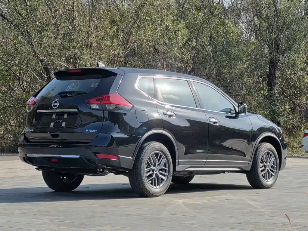 Nissan X-Trail — миниатюра 5