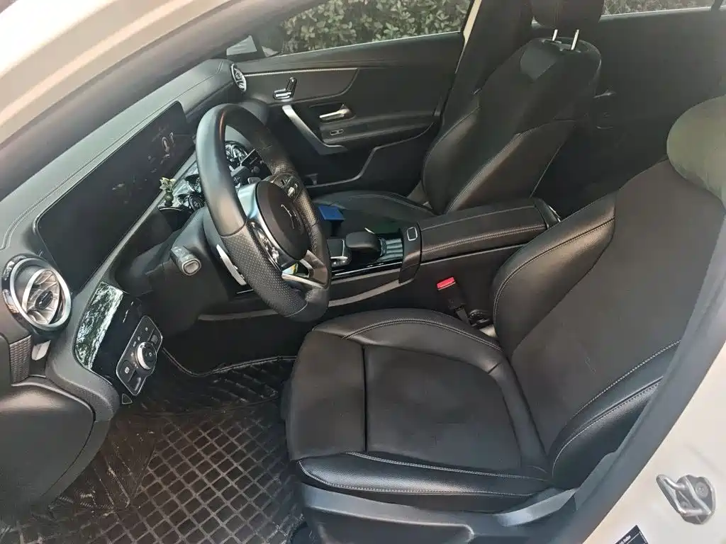 Mercedes-Benz A-Class — миниатюра 16