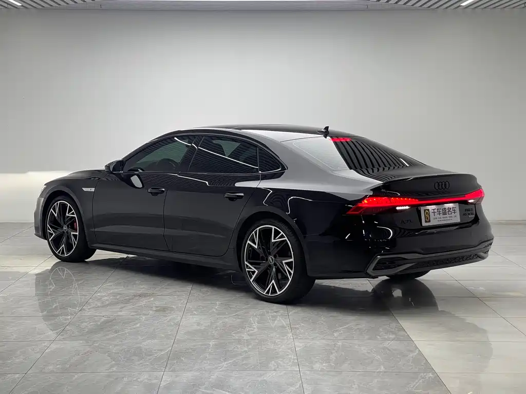 Audi A7L 2024 45 TFSI quattro