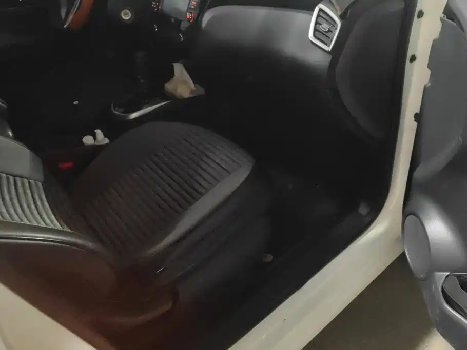 Nissan Qashqai — миниатюра 8