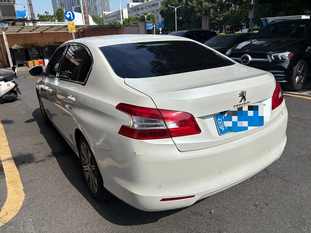 Peugeot 408 — миниатюра 5