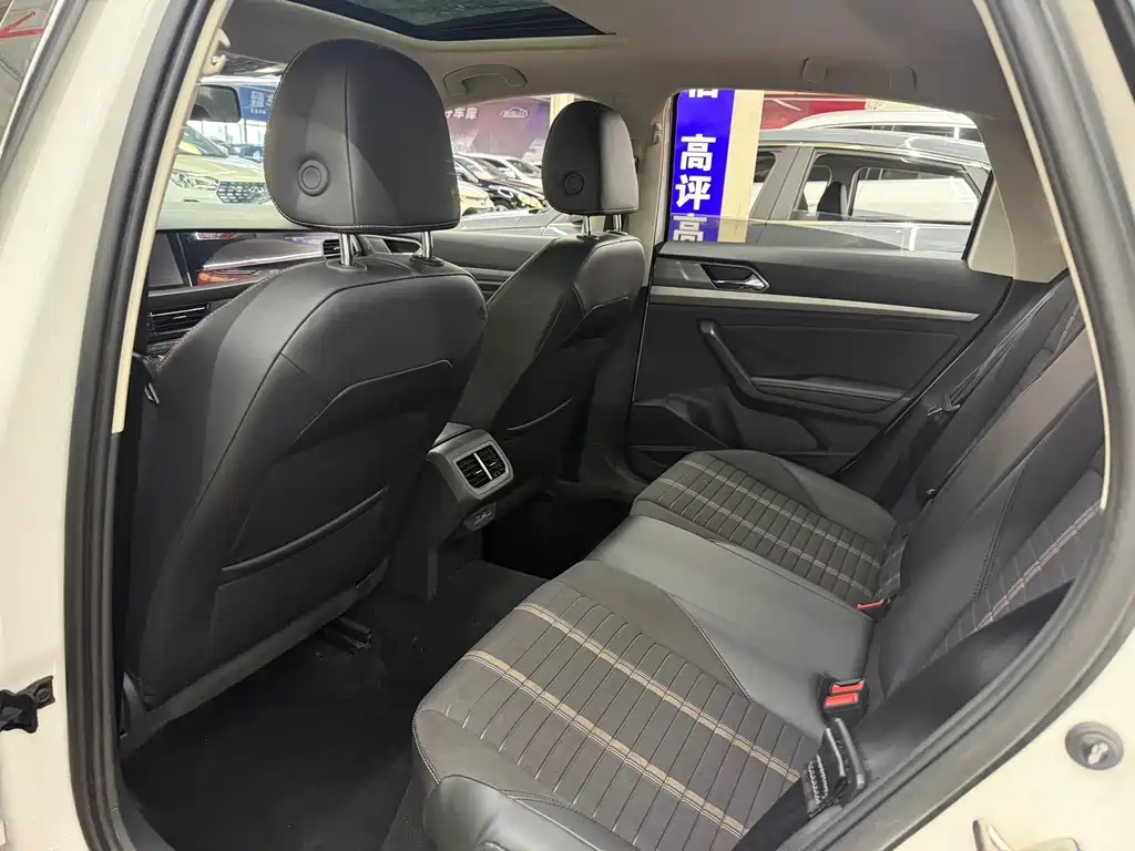 Volkswagen Lavida 2021 1.5L AT