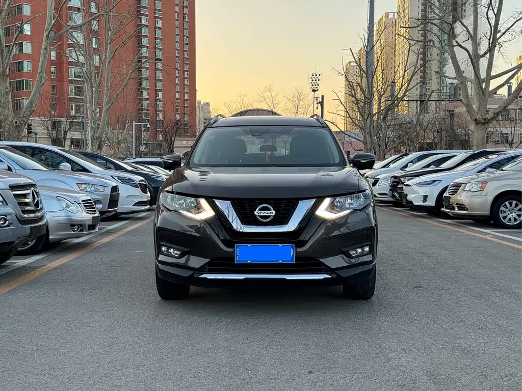 NISSAN QIJUN