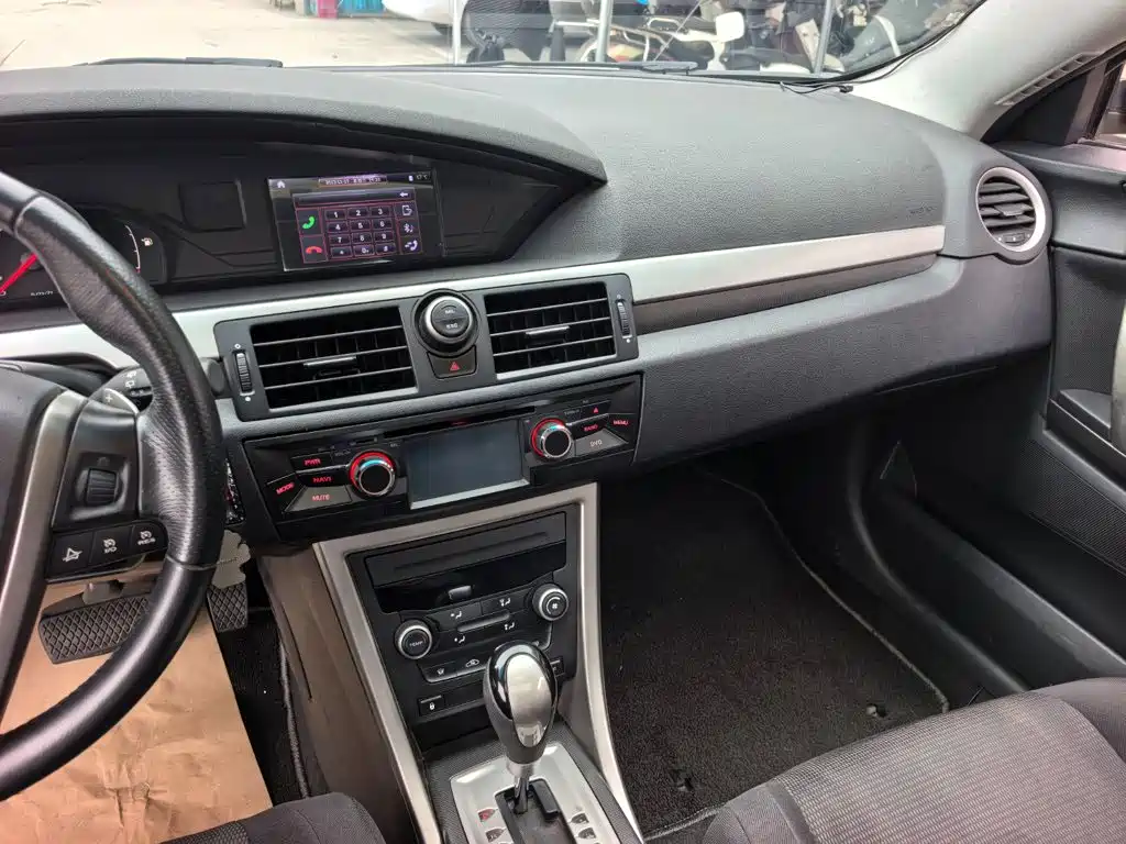 MG MG6 — миниатюра 15