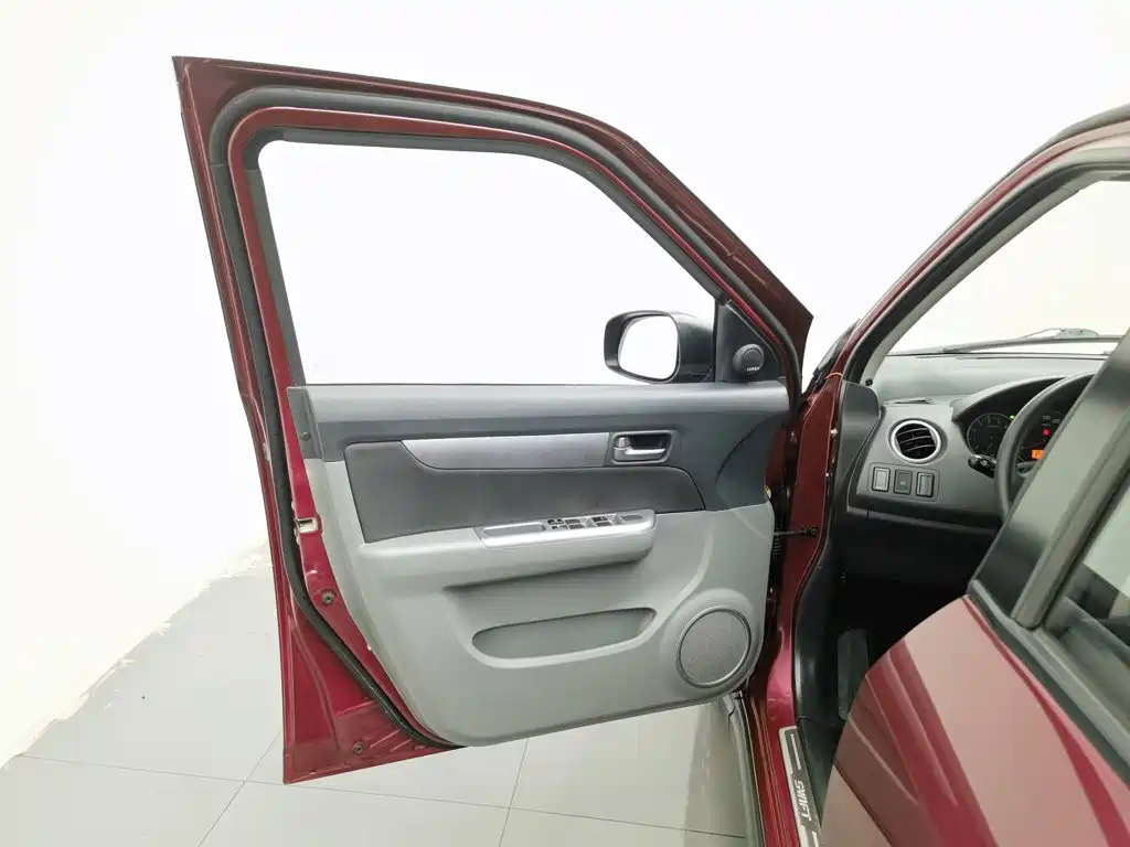 Suzuki Swift — миниатюра 8