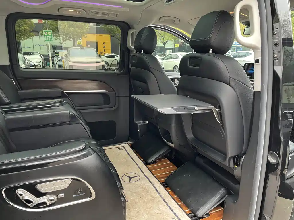 MERCEDES-BENZ V CLASS