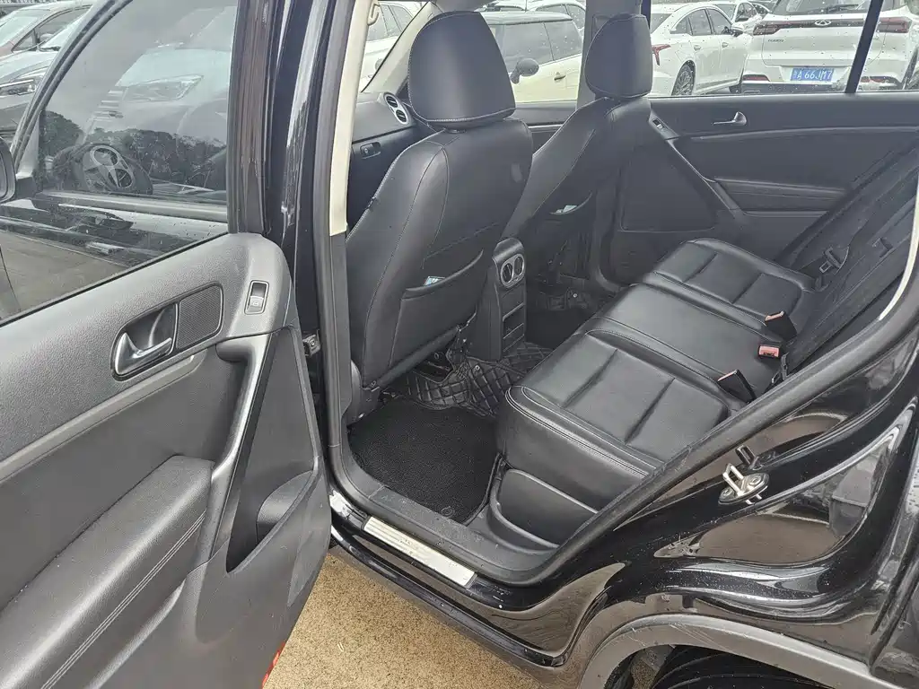 Volkswagen Tiguan — миниатюра 7