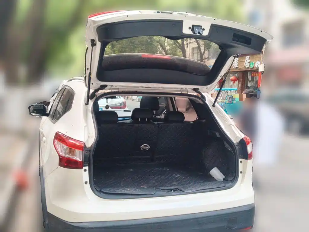 Nissan Qashqai — миниатюра 10