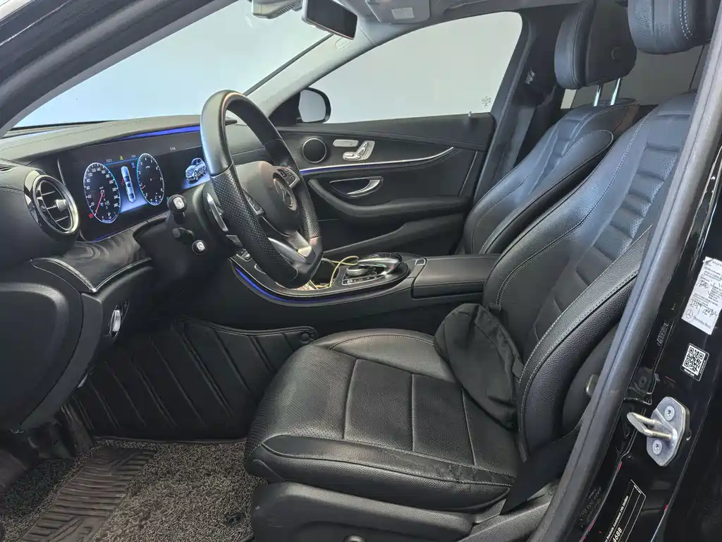 Mercedes-Benz E-Class — миниатюра 14