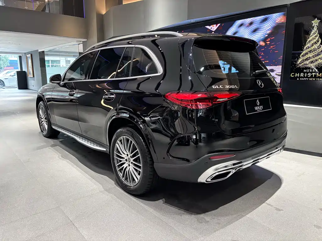 MERCEDES-BENZ GLC