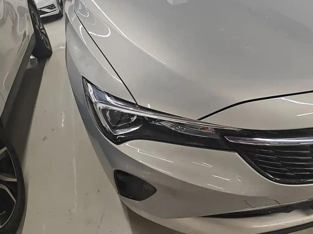 Buick Verano — миниатюра 9