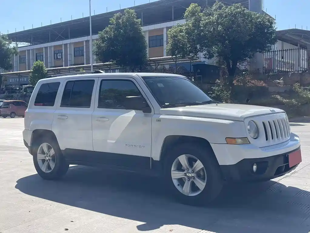 Jeep Patriot — миниатюра 3