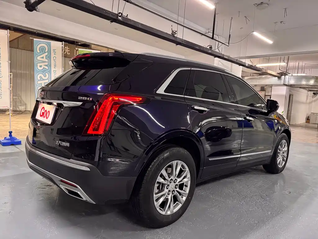 CADILLAC XT5