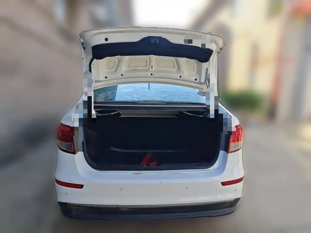Kia K2 — миниатюра 15