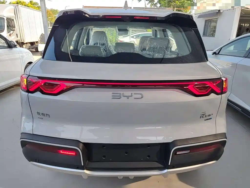 BYD Yuan UP — миниатюра 6