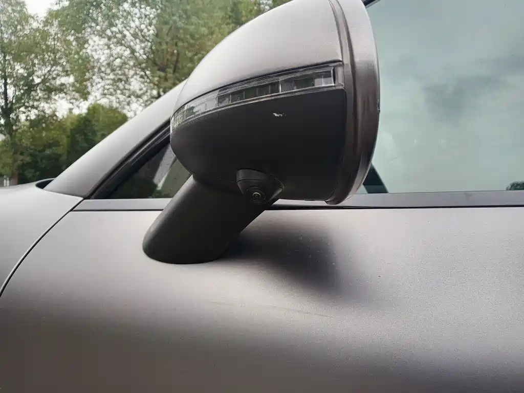 Porsche Macan — миниатюра 12