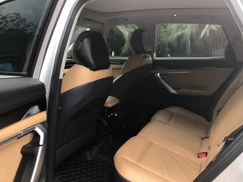 GEELY AUTOMOBILE BOYUE L