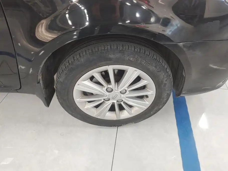 Geely King Kong — миниатюра 6