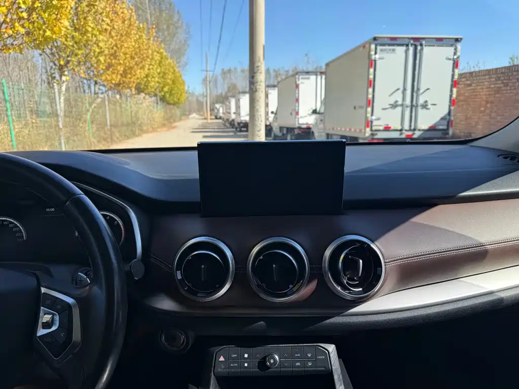 Wey Wey VV6 — миниатюра 18